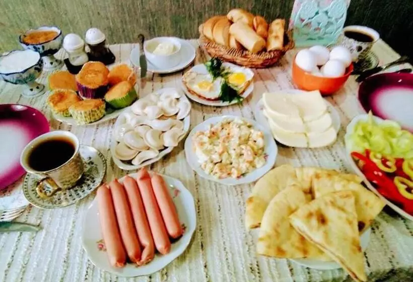 پانسیون Sisi Guest House