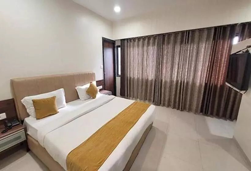 Fabhotel Prime Raajpath