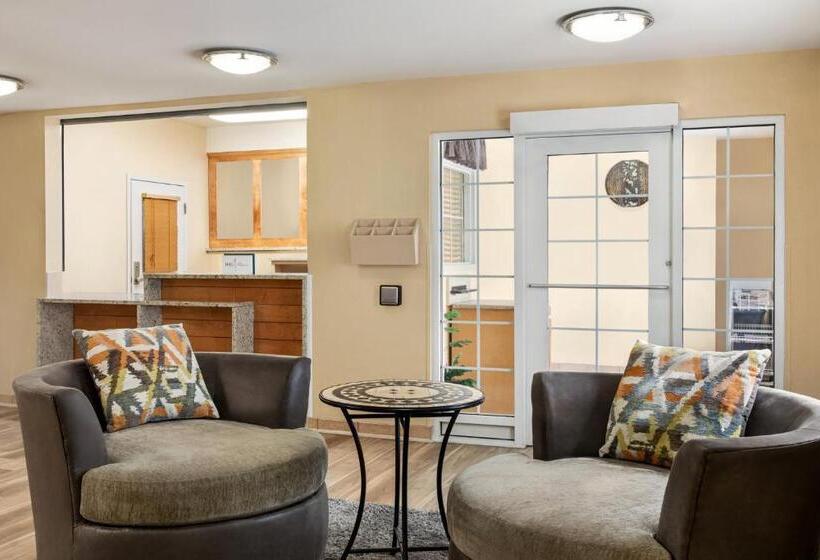 هتل Candlewood Suites Augusta, An Ihg