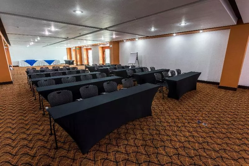 Отель Hilton Queretaro