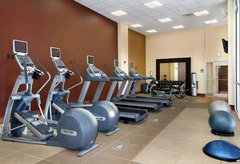 هتل Hilton Branson Convention Center