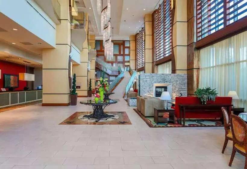 هتل Hilton Branson Convention Center