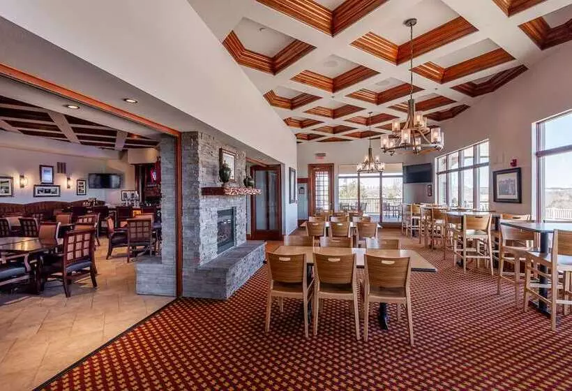 هتل Hilton Branson Convention Center