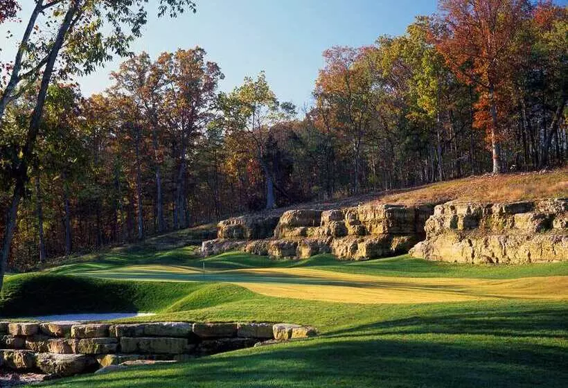 هتل Hilton Branson Convention Center