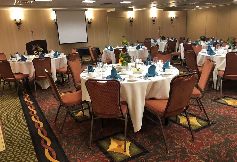 هتل Hilton Garden Inn Colorado Springs Airport