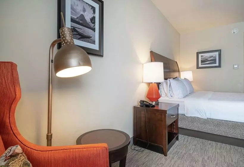 هتل Hilton Garden Inn Kalispell