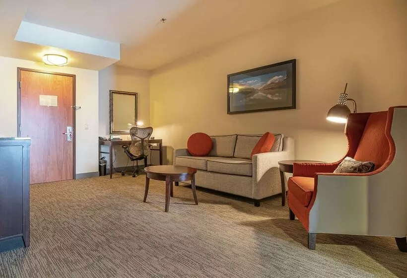 هتل Hilton Garden Inn Kalispell