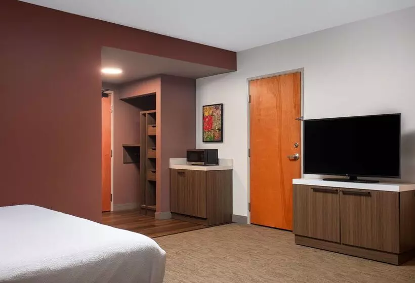 هتل Hilton Garden Inn Kalispell