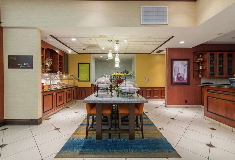 בית מלון כפרי Hilton Garden Inn Tupelo