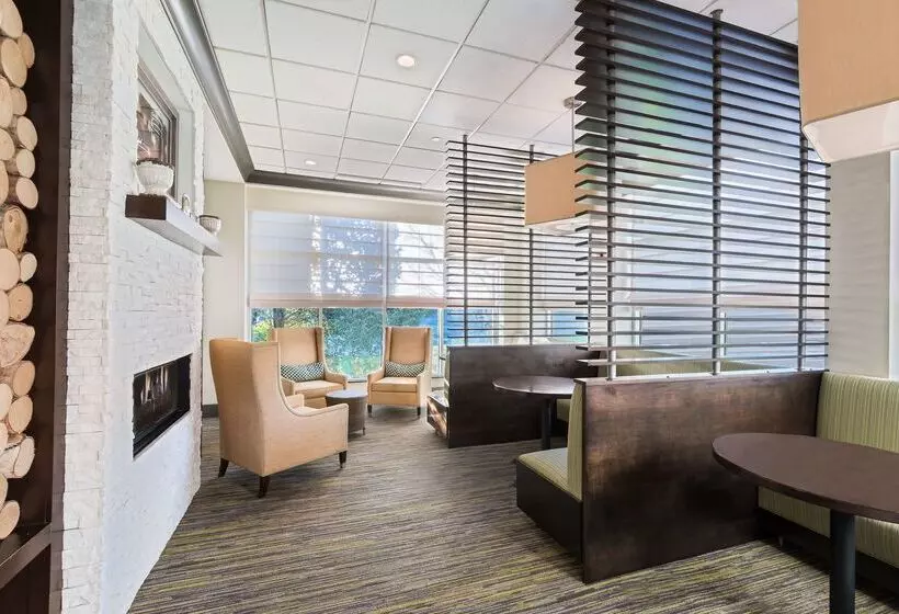 酒店 Hilton Garden Inn Westbury