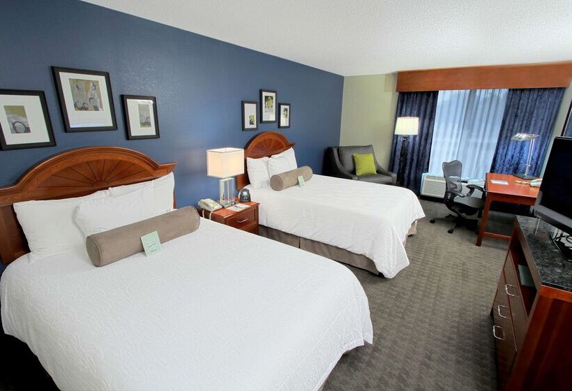 ホテル Hilton Garden Inn Westbury
