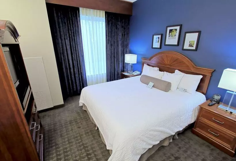 酒店 Hilton Garden Inn Westbury