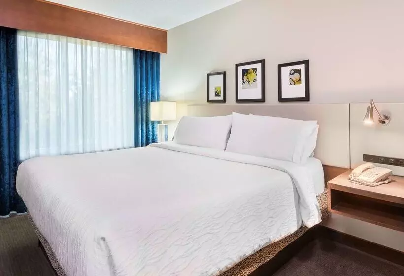 酒店 Hilton Garden Inn Westbury