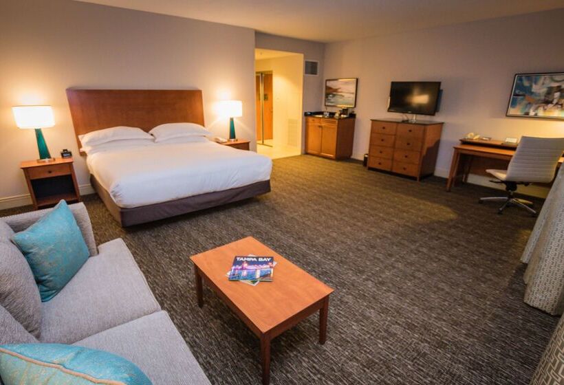 בית מלון כפרי Hilton St. Petersburg Carillon Park