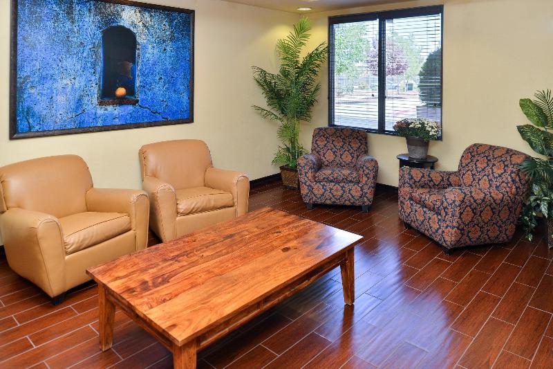 فندق Holiday Inn Express & Suites Albuquerque Historic Old Town, An Ihg