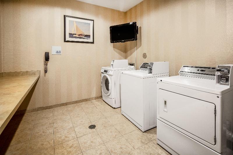 Holiday Inn Express Hotel & Suites Astoria, An Ihg