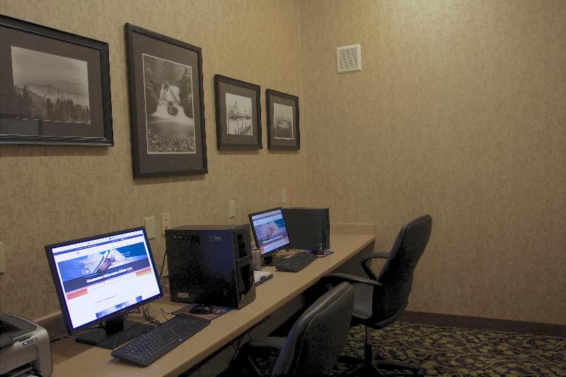 Holiday Inn Express Hotel & Suites Astoria, An Ihg