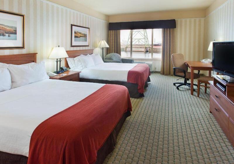 Holiday Inn Express Hotel & Suites Astoria, An Ihg