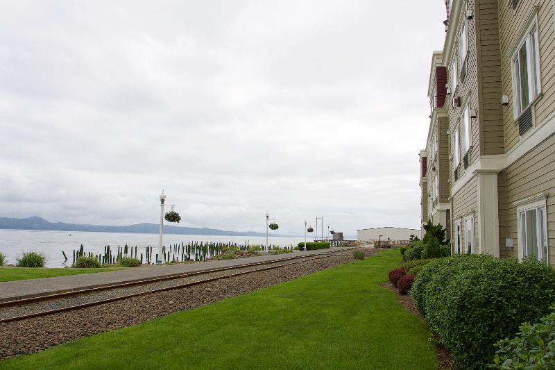 Holiday Inn Express Hotel & Suites Astoria, An Ihg