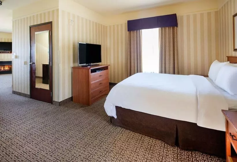 Holiday Inn Express Hotel & Suites Astoria, An Ihg