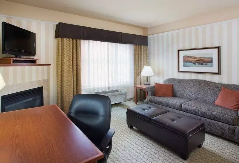 Holiday Inn Express Hotel & Suites Astoria, An Ihg