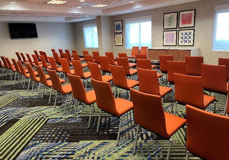 Holiday Inn Express Hotel & Suites Bluffton At Hilton Head Area, An Ihg