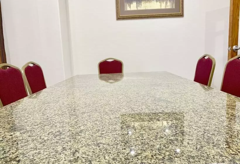 Holiday Inn Express Hotel And Suites Alice, An Ihg