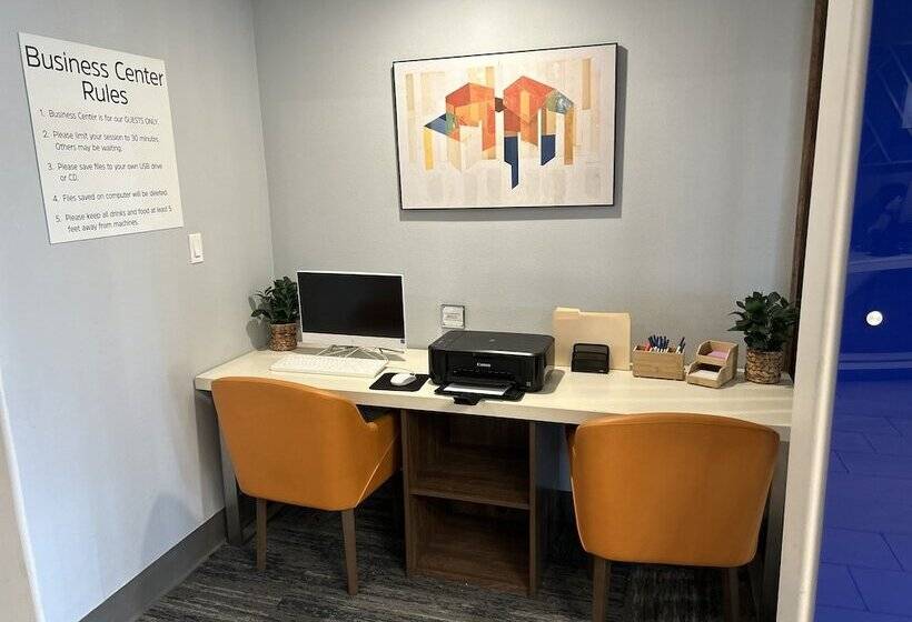 Holiday Inn Express Hotel And Suites Alice, An Ihg