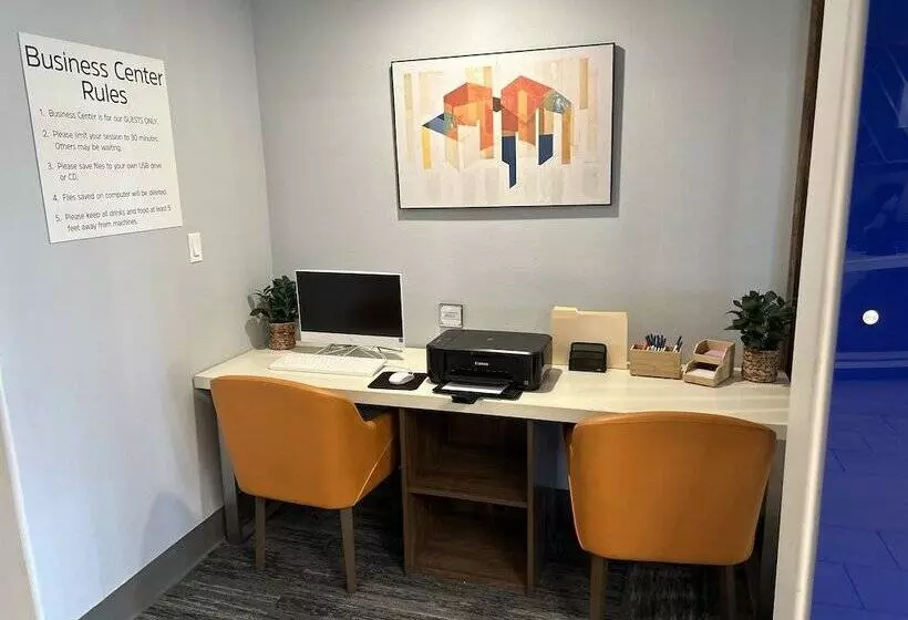 Holiday Inn Express Hotel And Suites Alice, An Ihg