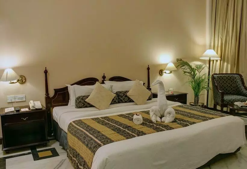 Kk Royal Hotel & Convention Centre