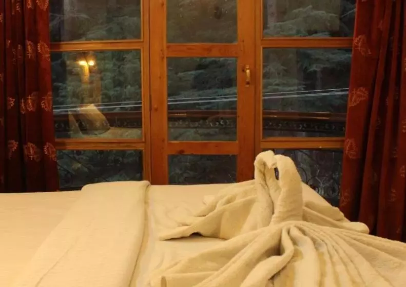 Hotel Kunal & Cottages