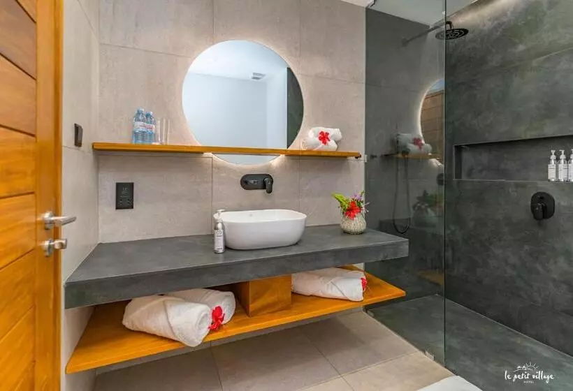 Le Petit Village Boutique Hotel & Spa