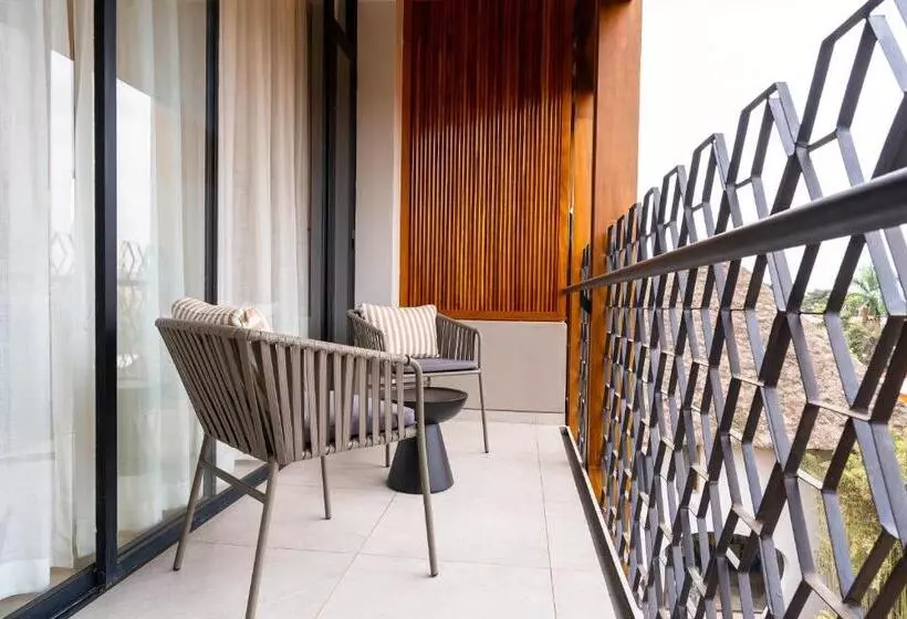 Le Petit Village Boutique Hotel & Spa