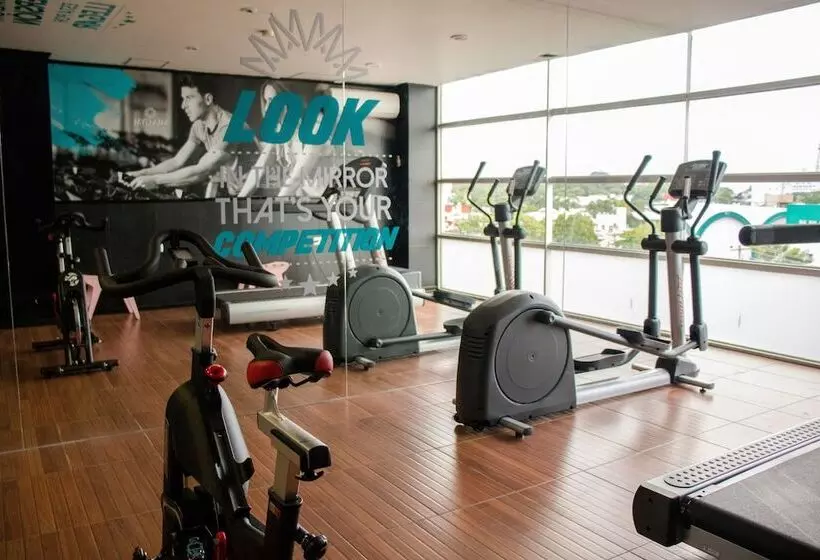 هتل Mia City Villa Hermosa