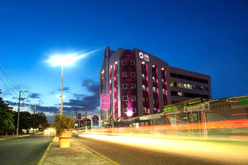 هتل Mia City Villa Hermosa