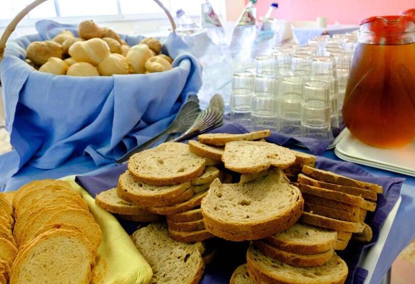 בית מלון כפרי Miramare