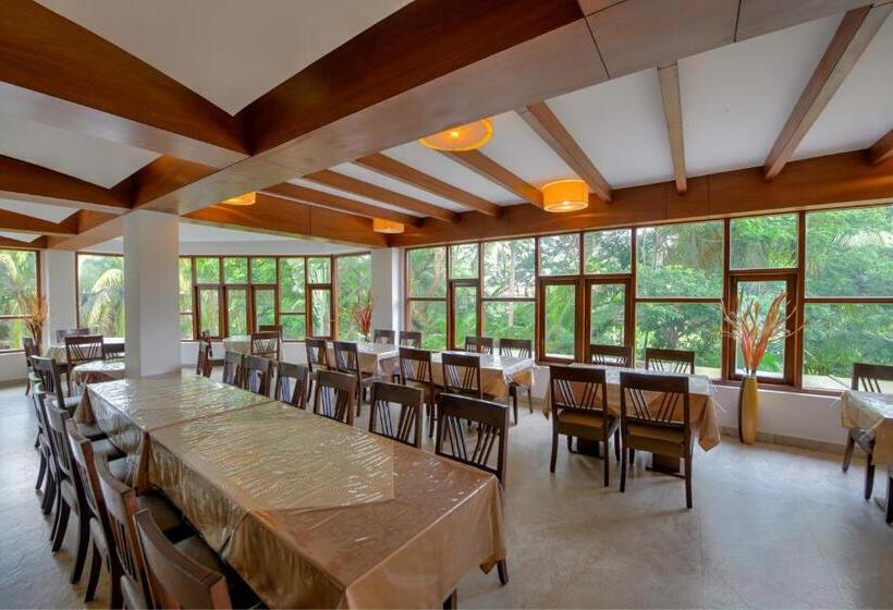 هتل Silver Sand Sentinel