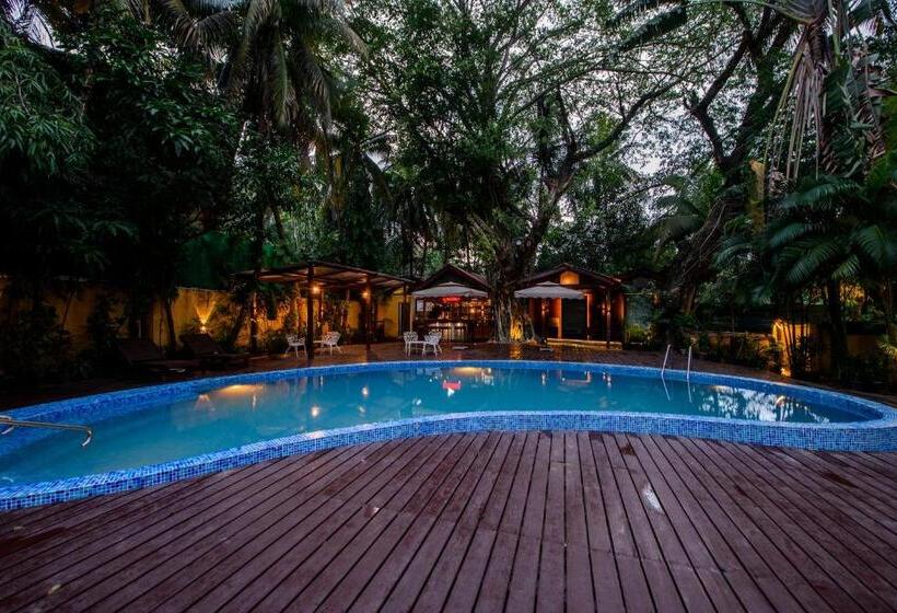 هتل Silver Sand Sentinel