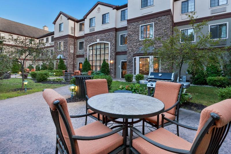 Hotel Staybridge Suites Kalamazoo, An Ihg