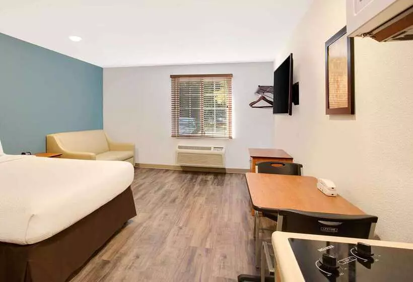 Отель Woodspring Suites Charlotte Shelby