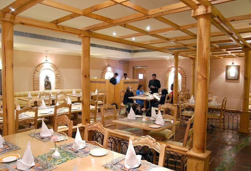 Kk Royal Hotel & Convention Centre