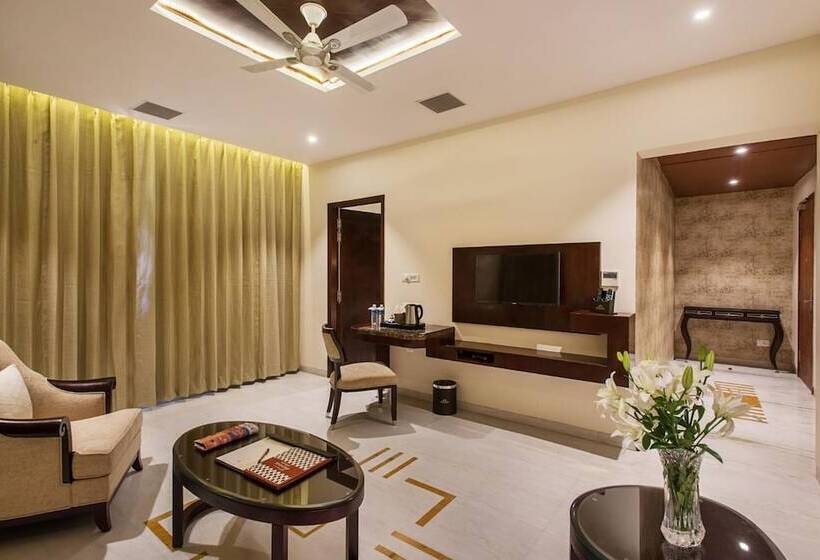 Kk Royal Hotel & Convention Centre