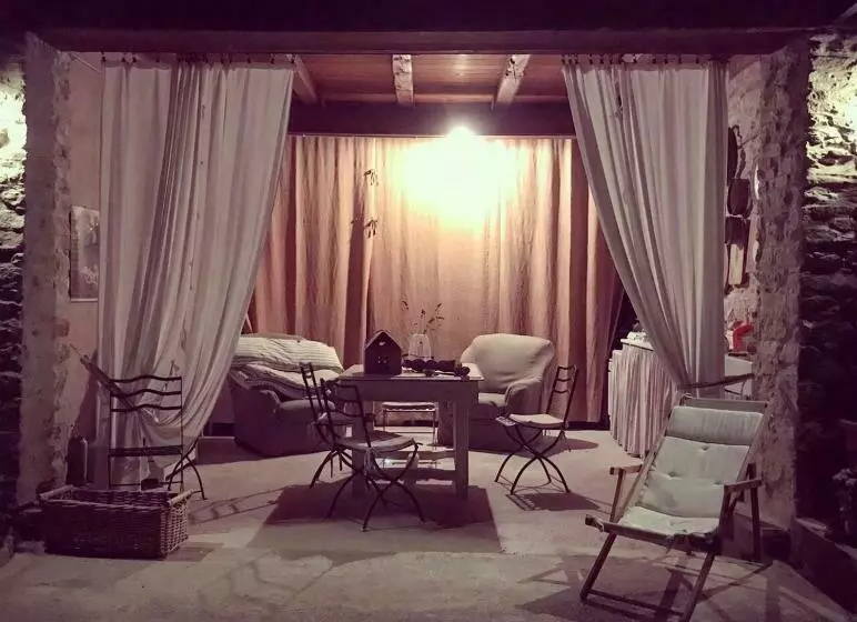 Aamiaismajoitus (B&B) Casa Branzele