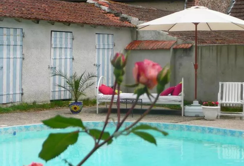 ベッドアンドブレックファースト Chambres D Hôtes Et Roulotte Au Bonheur Du Parc