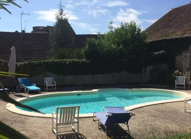 ベッドアンドブレックファースト Chambres D Hôtes Et Roulotte Au Bonheur Du Parc