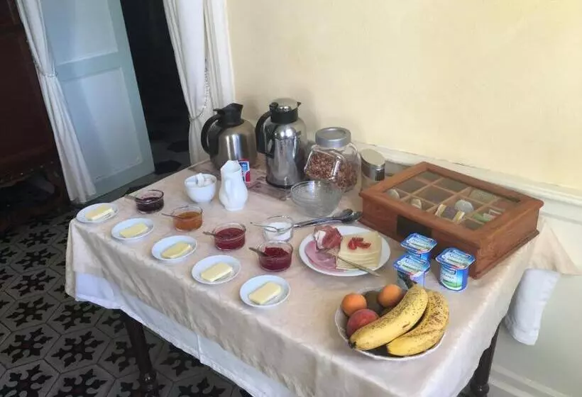 ベッドアンドブレックファースト Chambres D Hôtes Et Roulotte Au Bonheur Du Parc