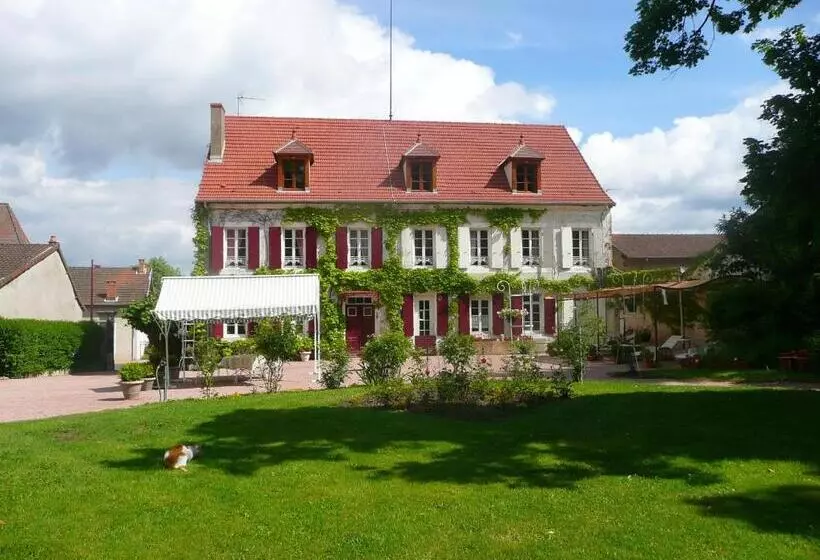 ベッドアンドブレックファースト Chambres D Hôtes Et Roulotte Au Bonheur Du Parc