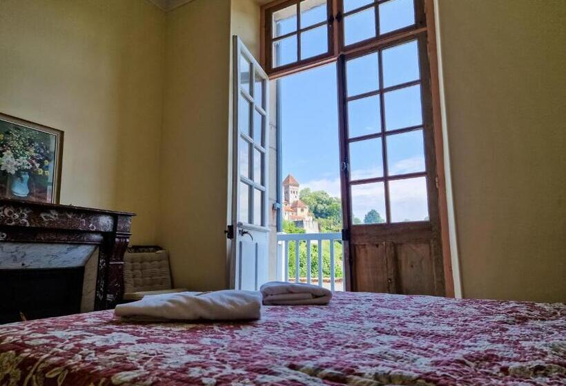 ベッドアンドブレックファースト Maison Du Gave