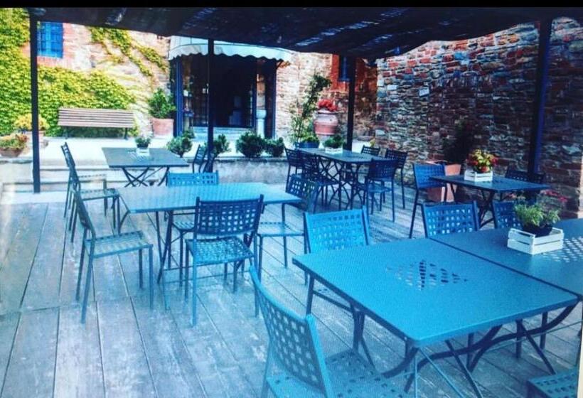 تختخواب و صبحانه Locanda Di Santantimo