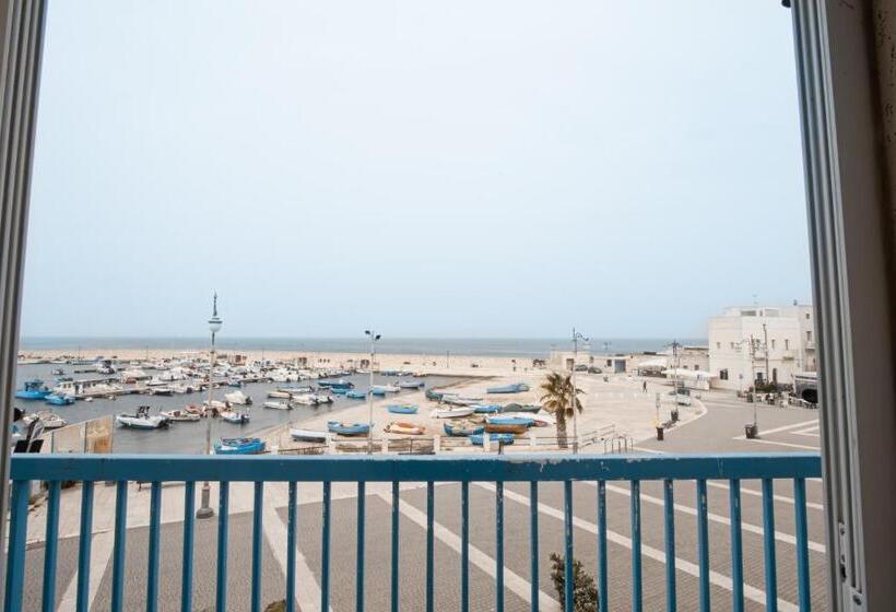 تختخواب و صبحانه Three Room   Sea View Luxury Loft